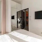 Amazing & Modern 2-Bedrooms